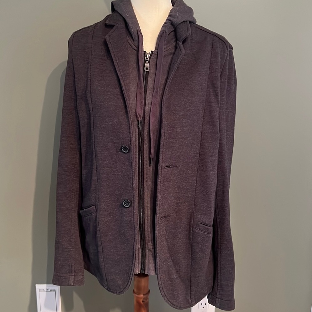 Howe Zippered @ Buttoned Gray Men’s Hoodie Jacket in Size Small